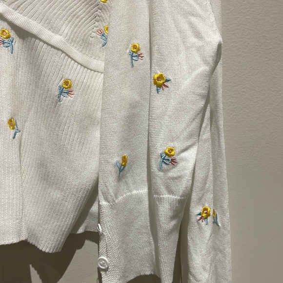 Love and Harmony embroidered floral 2 piece cardigan set - Picture 2 of 4